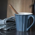 Kubek Mynte Cornflower Ib Laursen aranżacja